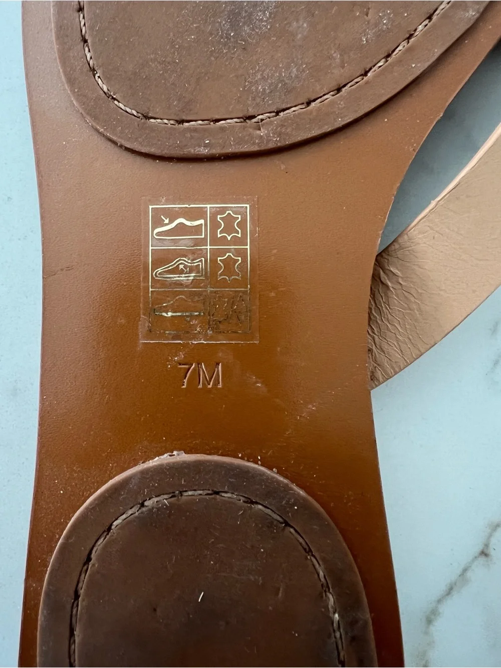 Tory Burch Terra Thong Sandals Womens 7 M Nude Blush Tan Leather Flip Flops Logo